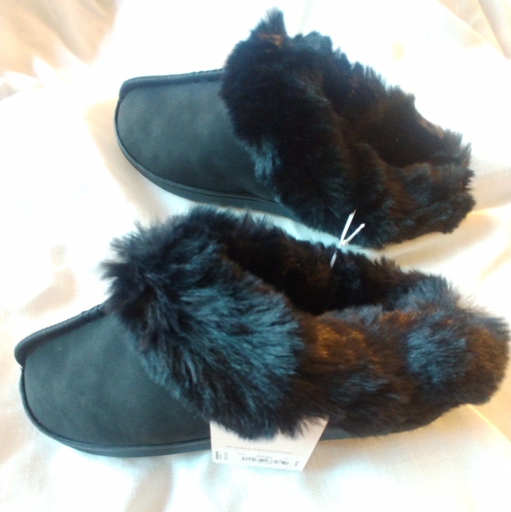 Women's Black Fur-Lined Slippers NWT